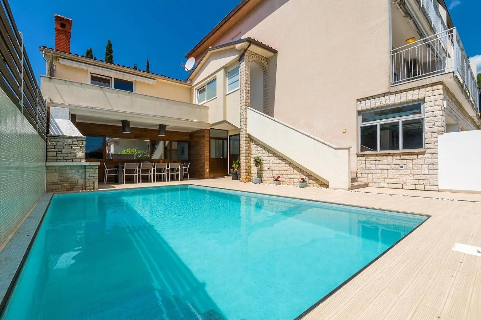 Villa Suton Πούλα